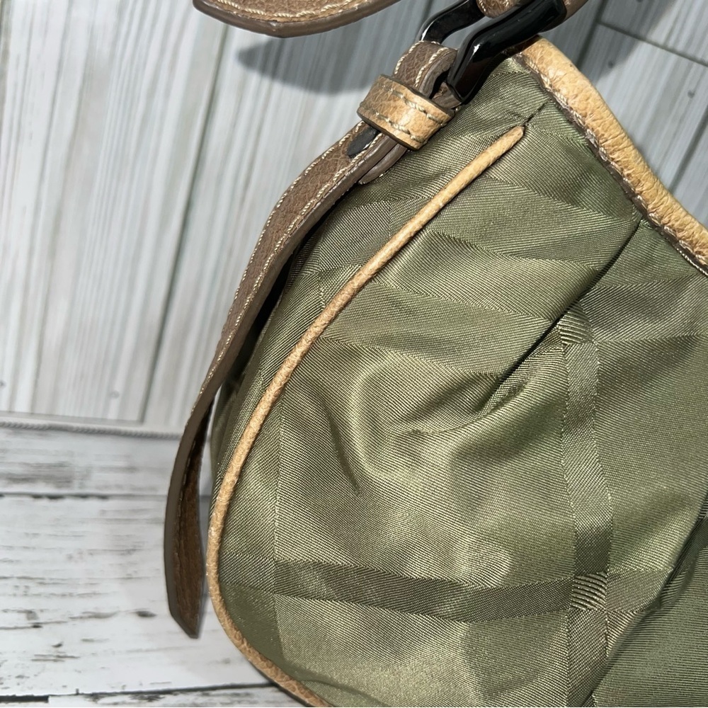 Burberry Shoulder Bag Olive Green Nylon Hobo Tote with Leather Trim - Picture 3 of 17